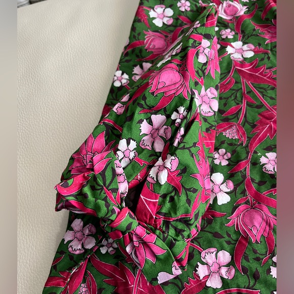 NWT - Zara Women’s Bow Tie Balloon Short Sleeve Blouse - Size L - Picture 5 of 8